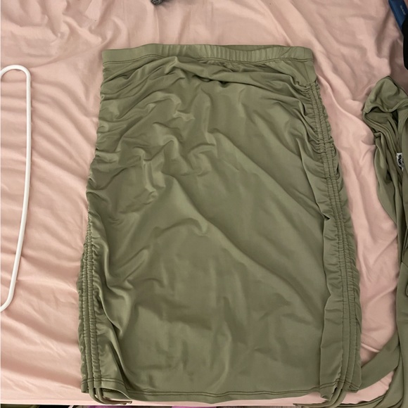 ONLY WORN ONCE - Green two piece - Picture 2 of 2